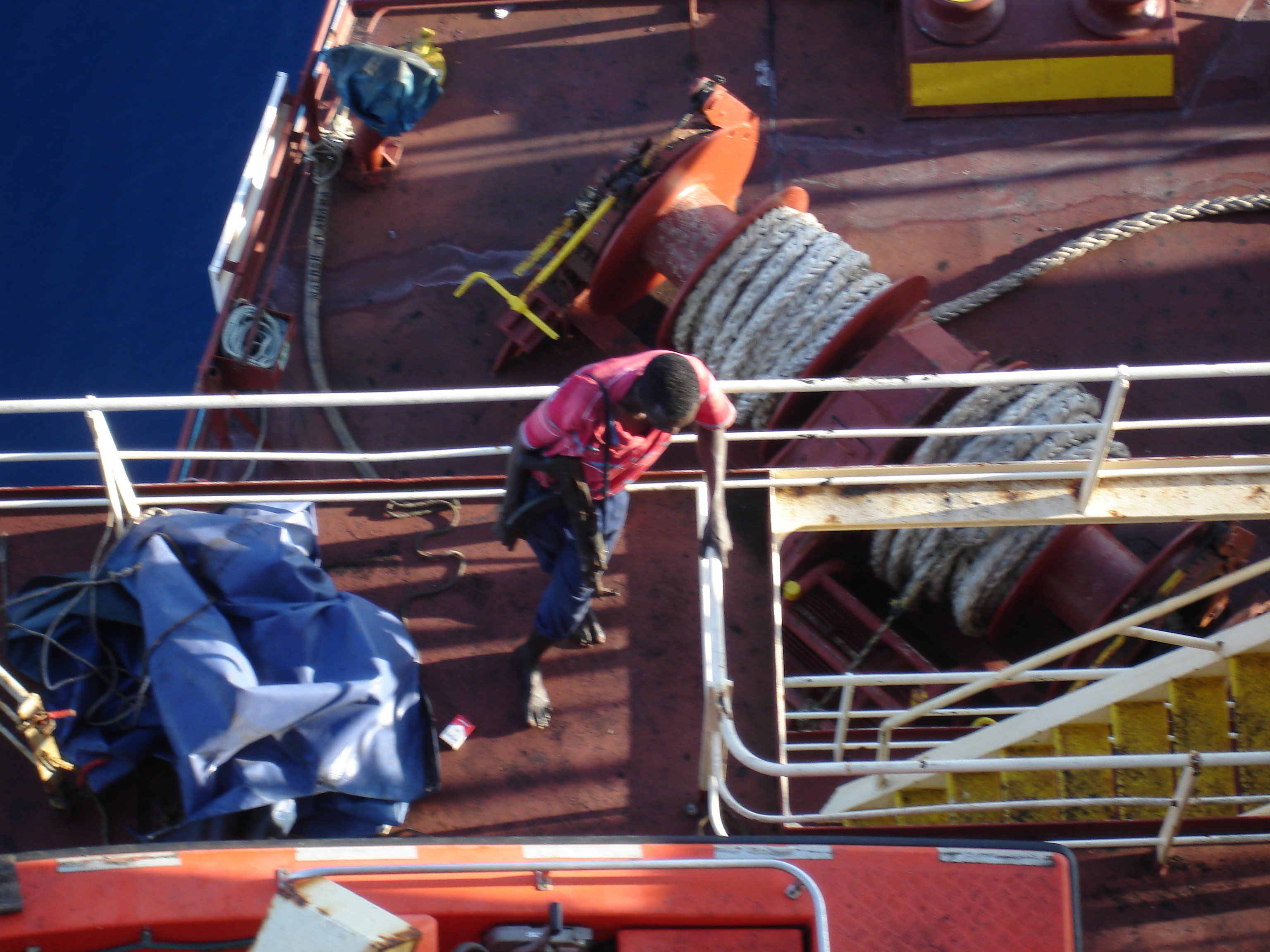 A Somali pirate on the deck of the Maersk Alabama, April 8, 2009, during departure from the vessel.